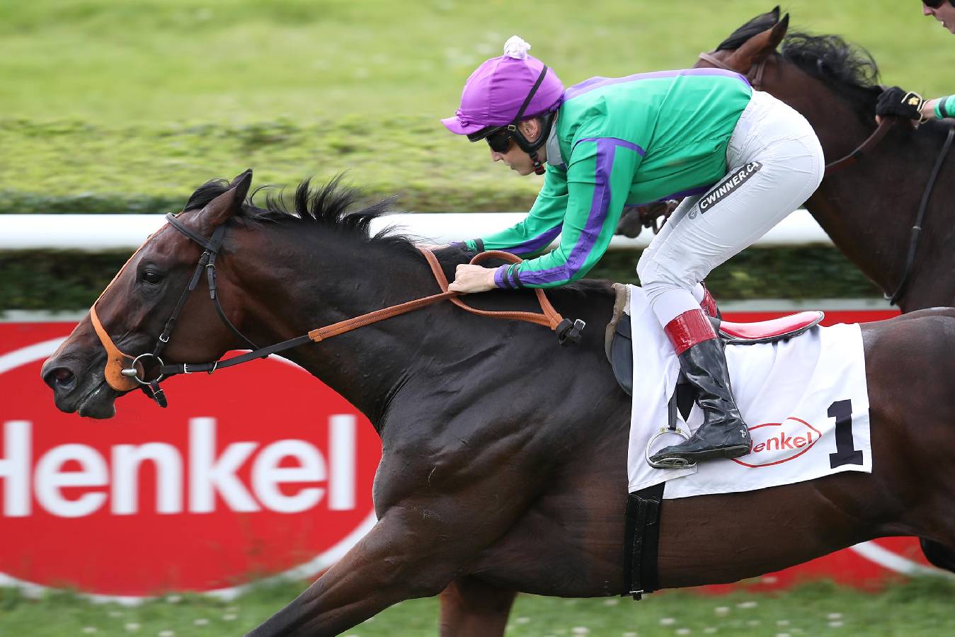 Meyra davulcu porno marcel responded quickly and with basic