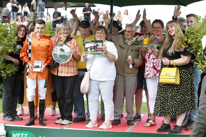 Jubel beim Club Neue Bult e.V.