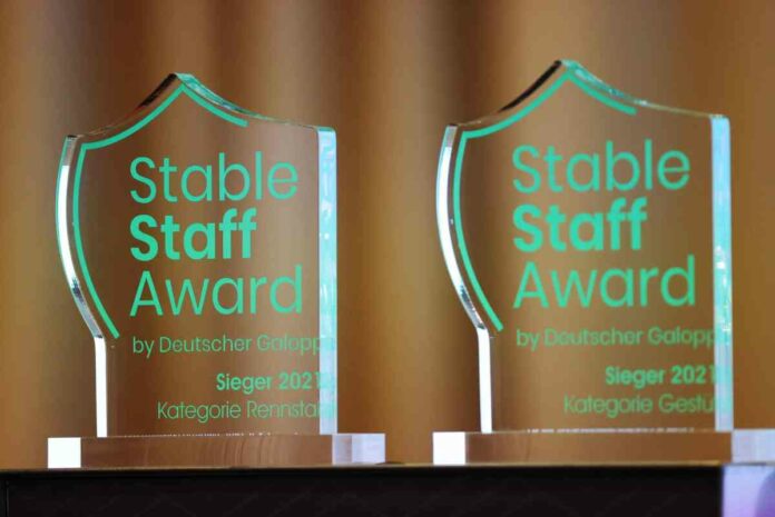 Die Stable Staff Award-Pokale
