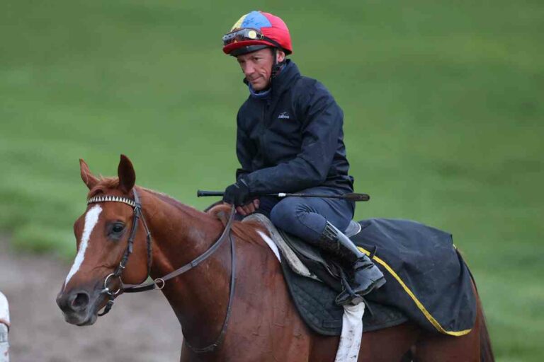 Nach der Morgenarbeit mit Frankie Dettori