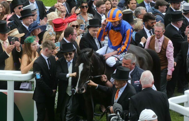Erste Fohlen der Derby-Helden Auguste Rodin und City Of Troy da