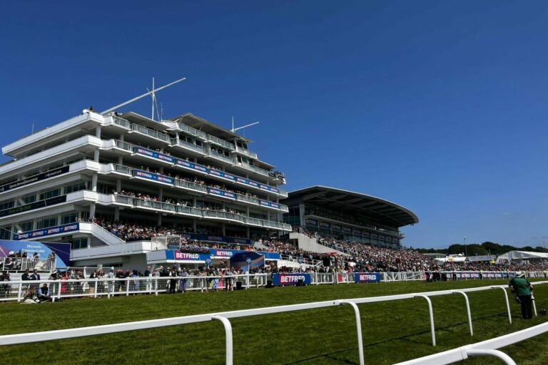 Noch 21 Pferde im Epsom Derby nach Streichung
