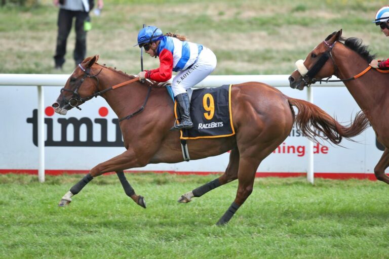 Blueridge Silver siegt unter Stefanie Koyuncu