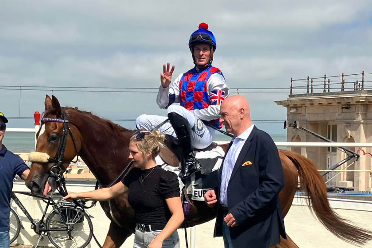 Recke zum Dritten Alvediston siegt immer weiter