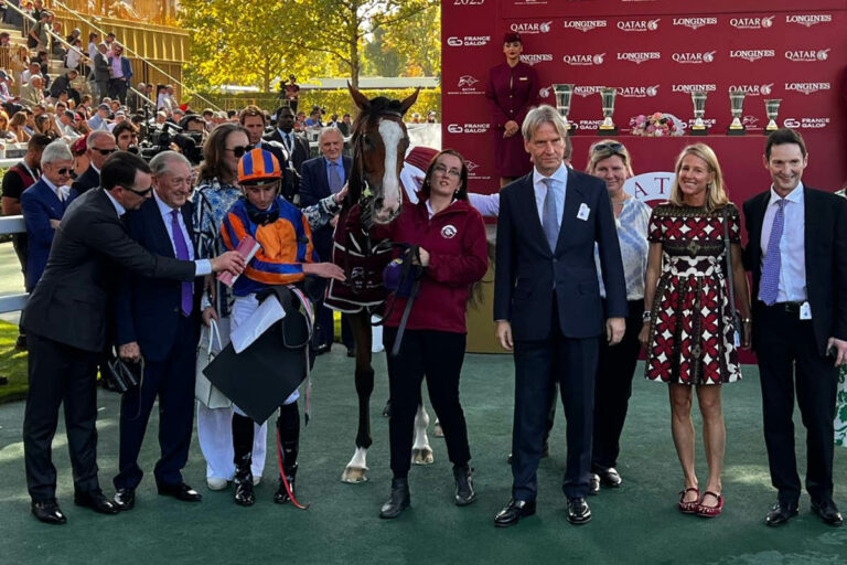 Opera Singer nach dem Sieg im Prix Marcel Boussac 2023