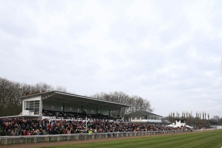 57 Nennungen für ersten Grasbahnrenntag