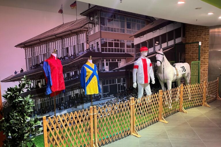 Rennsport jetzt auch im Einkaufszentrum vertreten