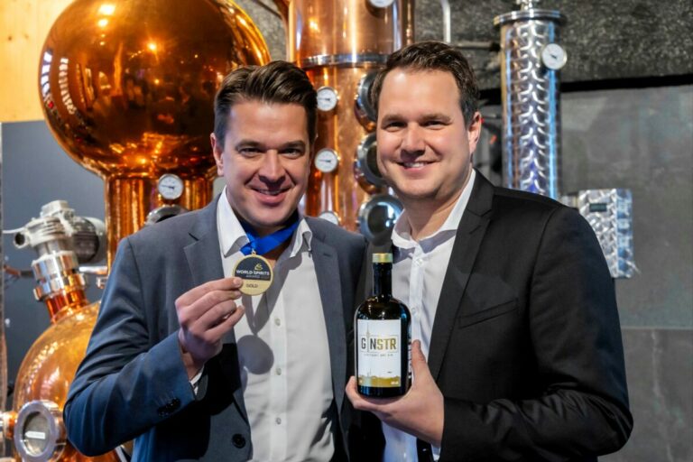 Wieder Goldmedaille für Gin von Moderator Sandy Franke