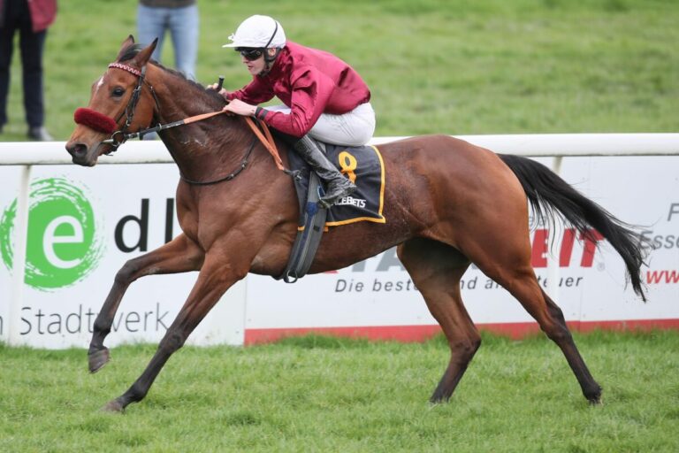 Paris Mon Amour locker zum ersten Sieg