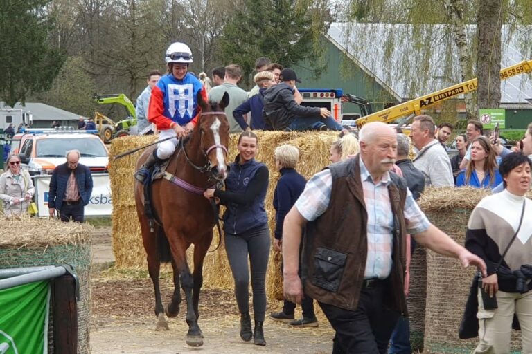 Anna van den Troost feiert in Sonsbeck den 250. Karrieretreffer