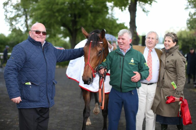 Stan Moore (li.) mit Queues Likely nach dem Erfolg in Köln