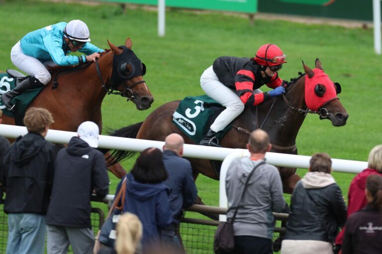 Anno Aleman mit Scheuklappen zum ersten Sieg