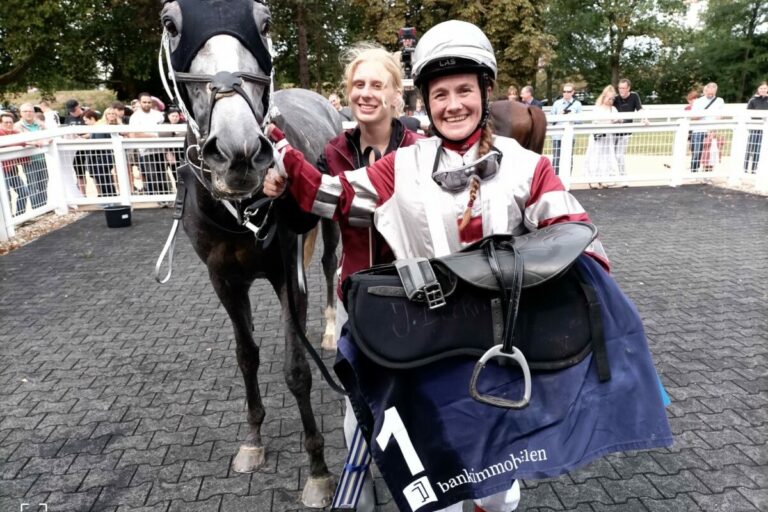 Open Skies gewinnt Amateurrennen – Beckmann in Stallparade