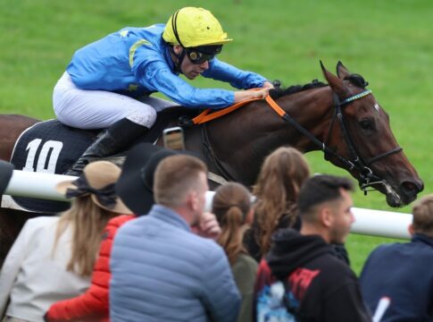 Tanami Starlet siegt uter Corentin Berge im Gr.Pr.d. Audi Zentrum Hannover – BBAG Auktionsrennen