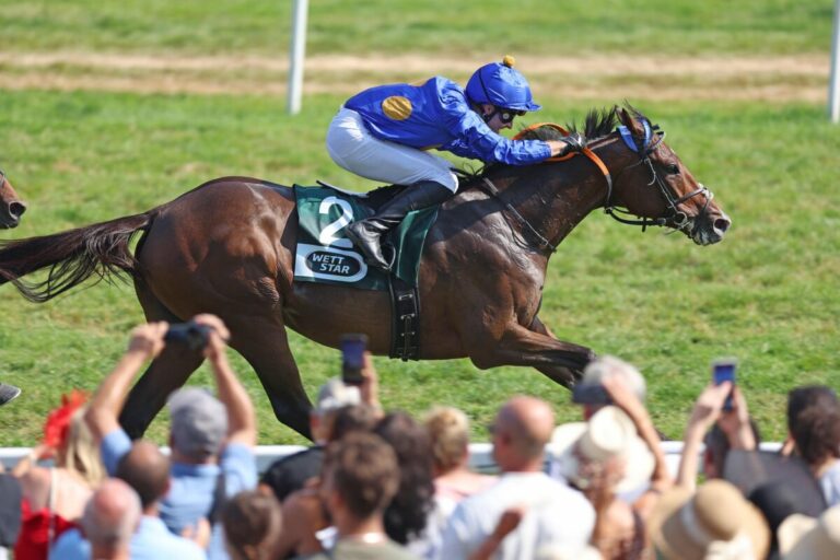 Fantastic Moon: Abschlussarbeit top, Abflug nach Japan Mittwoch