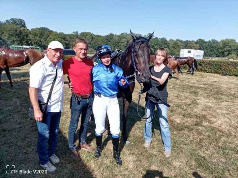 Danera im Amateurrennen von der Spitze aus