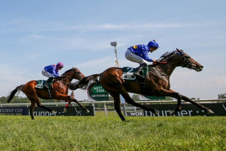 Fantastic Moon siegt unter Rene Piechulek im Grossen Preis von Baden