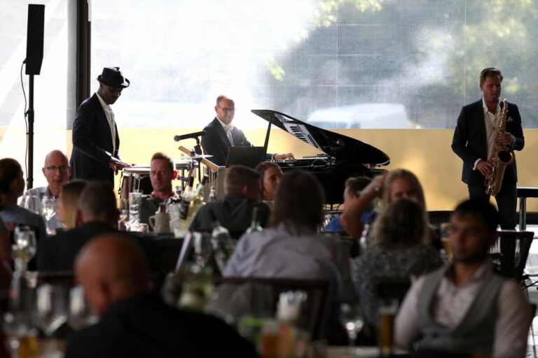 Einladung zum Sommerfest am Samstag auf der Kölner Rennbahn