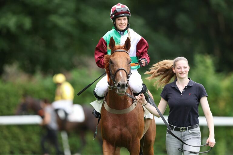 Sonntag in Düsseldorf – Wer gewinnt die legendäre Perlenkette?
