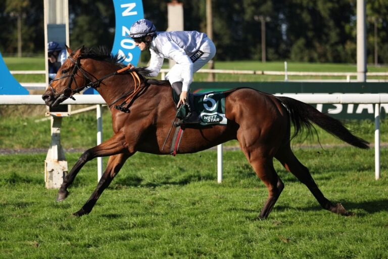 Aegis Power erster Potters-Sieger für ADELRESORT