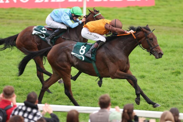 Aturana zweiter Tagestreffer für de Vries