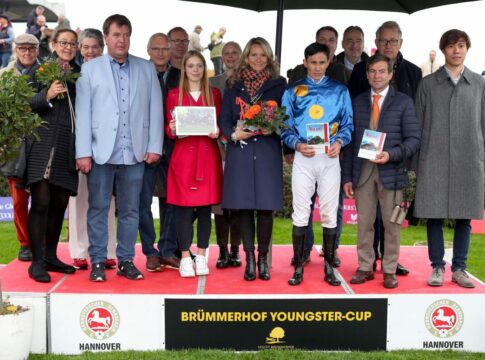 New England siegt unter Bauyrzhan Murzabayev im Brümmerhof Youngster Cup, L.