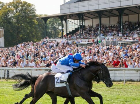 Rebel's Romance gewinnt unter William Buick den 62. Preis von Europa