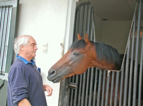 PAscal Bary mit Feed The Flame (Gilmore)