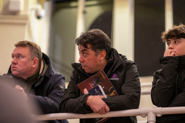 Kia Joorabchian (2.v.re.) war bei Tattersalls vielfach erfolgreich Foto: Tattersalls