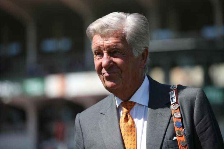 Traberderby am Sonntag: Schreibt Albert Darboven mit Aladin Geschichte?