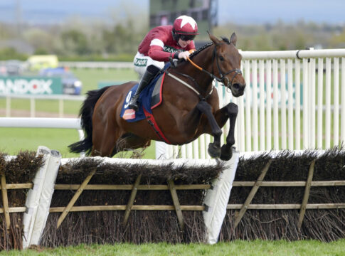 Aintree, Brighterdaysahead with Jack Kennedy up wins the Mersey Novices Hurdle