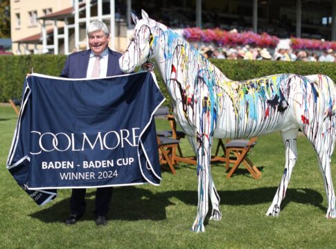 Magical Hope siegt unter Adrie de Vries im Coolmore Stud Baden-Baden Cup, L.