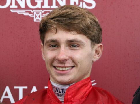 Vertical Blue siegt unter Alexis Pouchin im Qatar Prix Marcel Boussac – Criterium des Pouliches, Gr.1