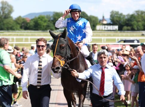 Juwelier siegt unter Adrie de Vries im Japan Racing Association Derby-Trial, Gr.3