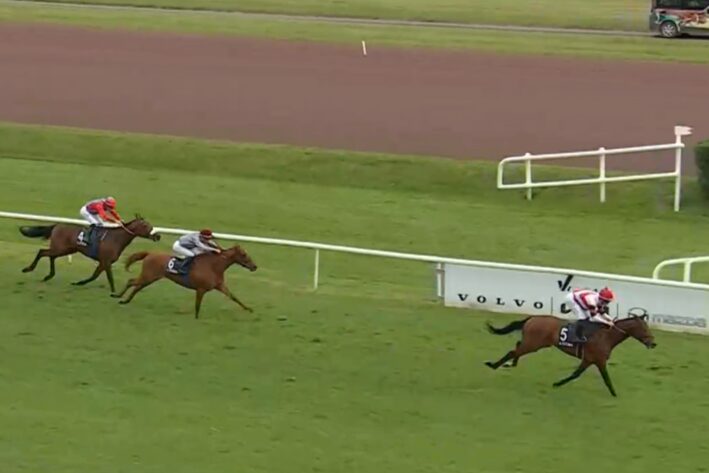 Stall Grafenbergs Sedano fliegt in Lyon zum Sieg