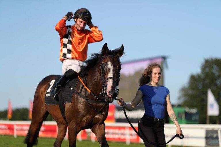 Adio sagt Adios – Zweiter Sieg in Folge für jubelnden Club Neue Bult