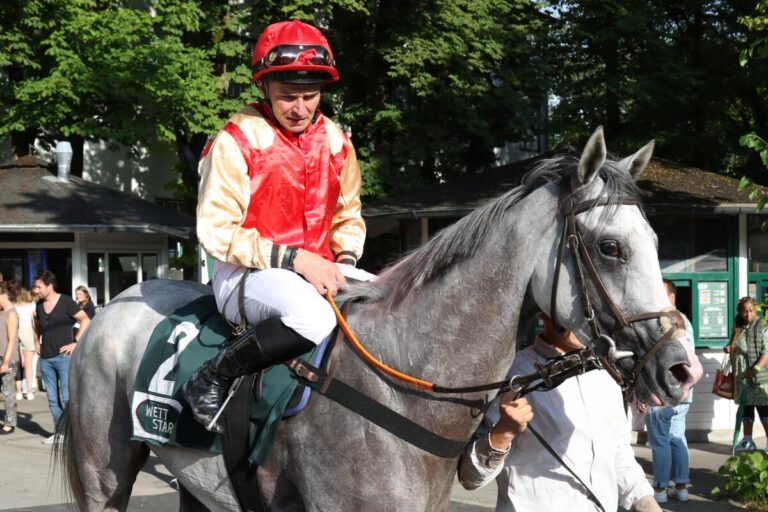 Endlich Amazing Luna – Erste V4-Siegerin beim 14. Karrierestart