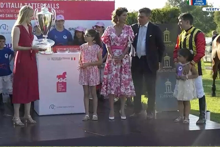 Siegerehrung nach den Oaks d'Italia Foto: Screenshot