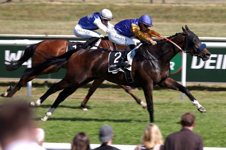 Darauf ein Weinchen: Stall Riesling Racing gewinnt mit Warren Hill