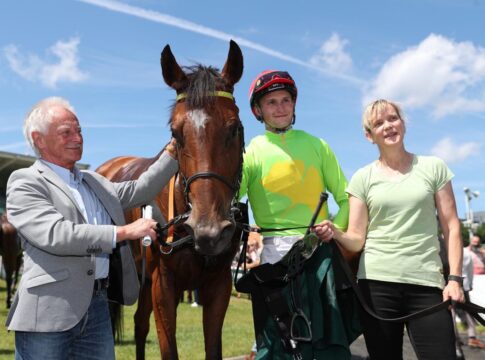 Wow! Nach Polen-Sieg auch in Deutschland weiter top - Cherub Rock zum Vierten Cherub Rock und Team