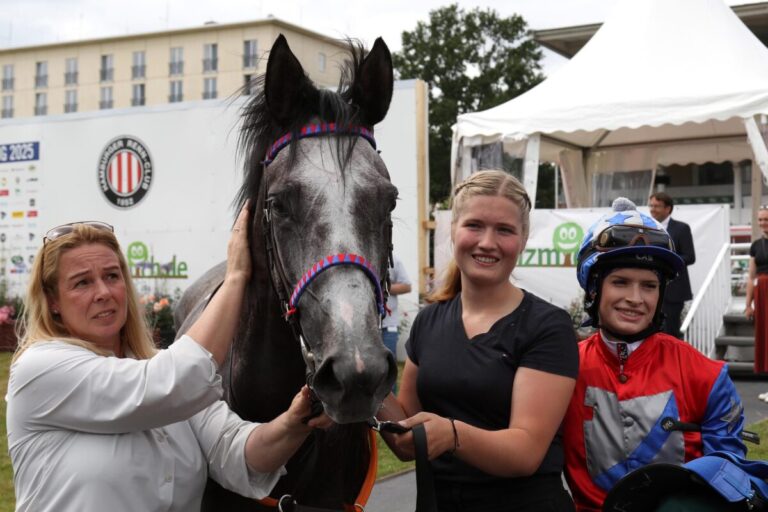 Wieder Almenräder/Baltromei: Attention Rocket als Geburtstagsgeschenk