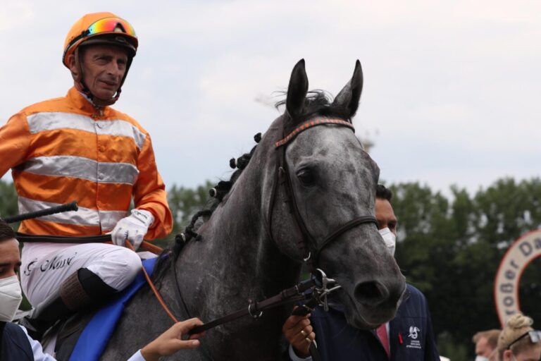 Gerald Mosse: Vier Jahre nach Jockey-Sieg im Dallmayr-Preis erster Gr.I-Starter