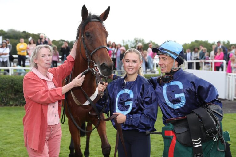 Rose of England schnappt enteilter Inci den Sieg noch weg