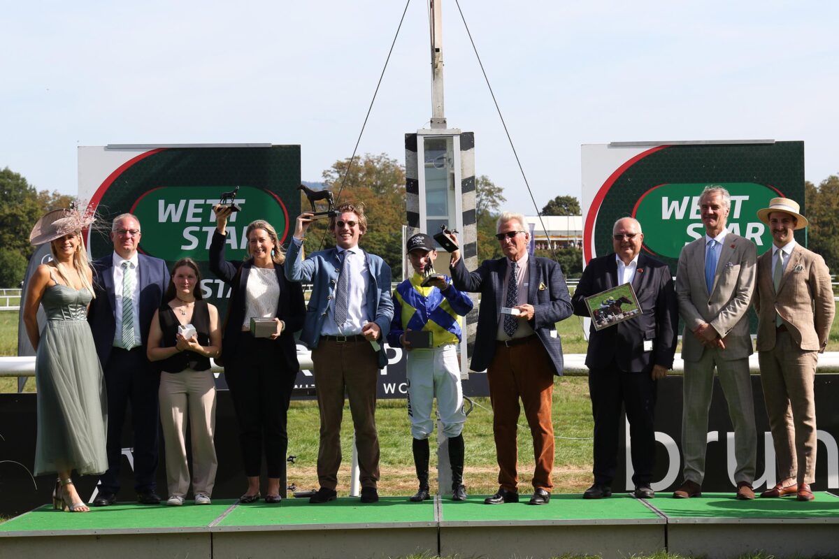 ExcitedAnticipatoryCaptivated Audience