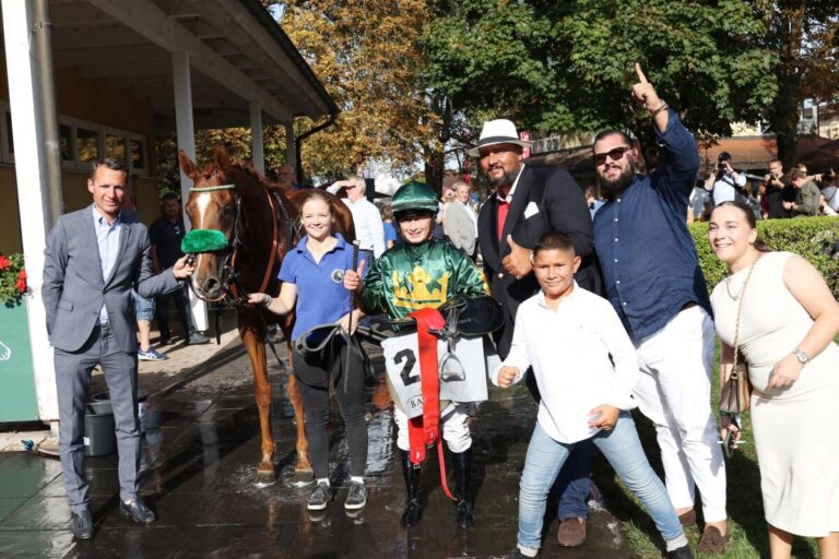 Erster Start für Grewe: Shining Yellow gewinnt direkt in Baden-Baden