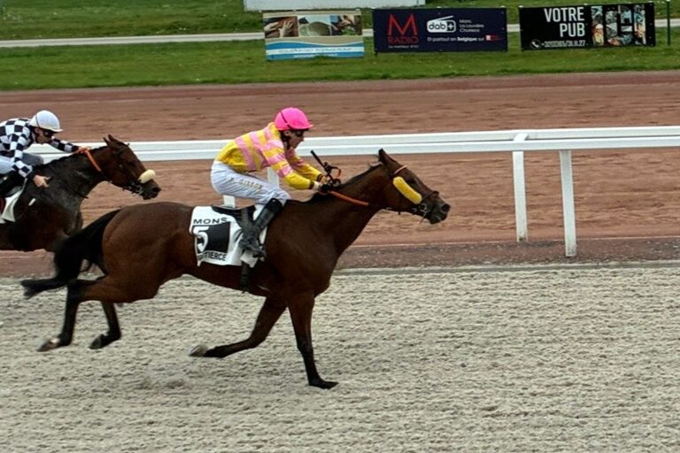 Mons-Renntag beginnt mit deutschem Sieg