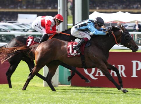 Wie Uber-Fahrer Mamadou Asfooras-Sieg im l'Abbaye rettete Asfoora siegt unter Oisin Murphy im Prix de l’Abbaye de Longchamp Longines, Gr.1