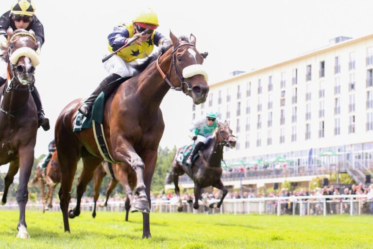 Nyra siegt unter Thore Hammer-Hansen