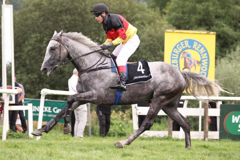 Robin Weber nach Sturz mit Hubschrauber ins Krankenhaus