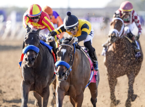 Super Corredora super im Juvenile Fillies